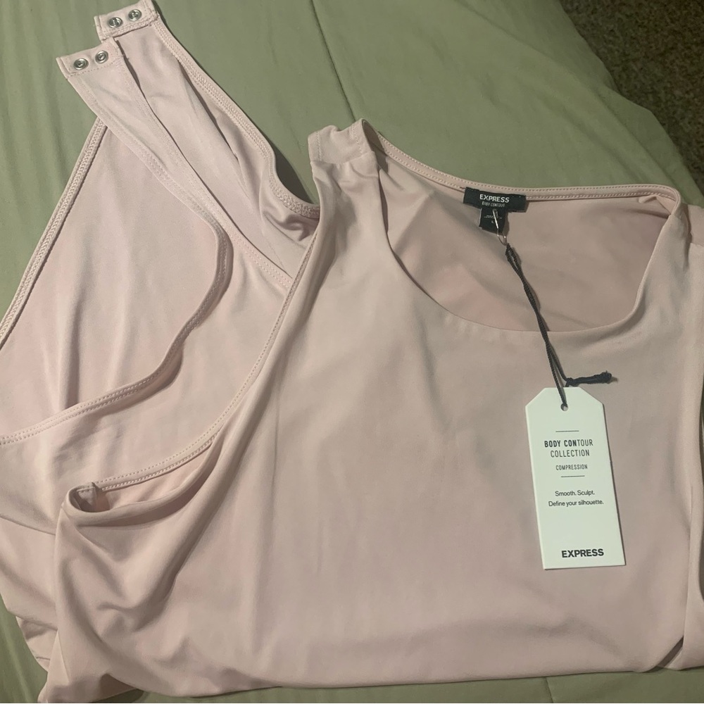 Express NWT tong body suit
